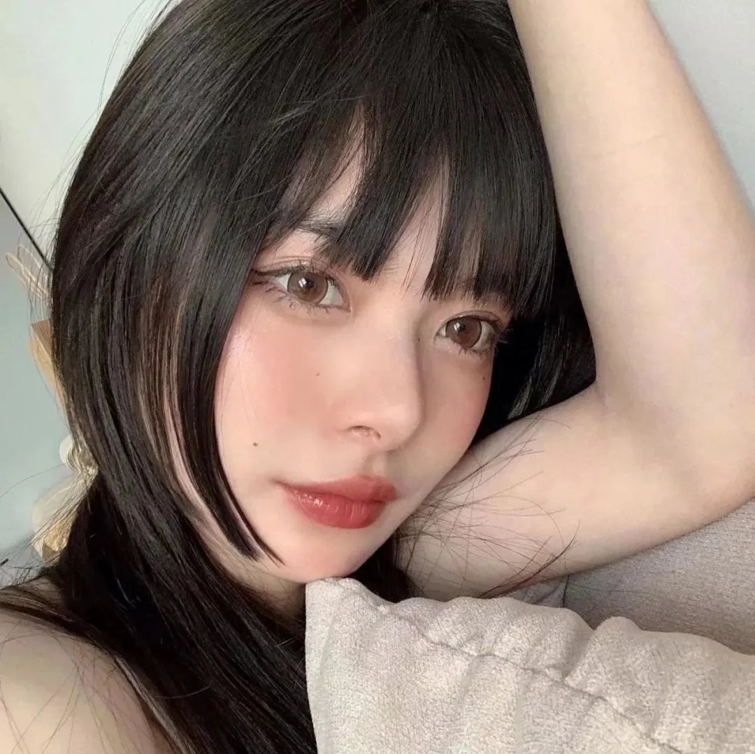 某天初恋闯进来